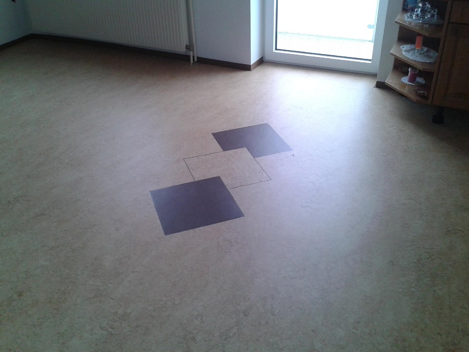 viereckige Einlegearbeit mit Linoleum